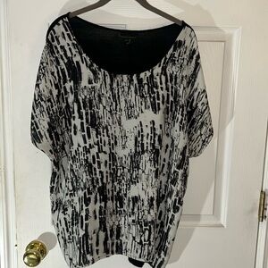 Jeans by Buffalo Cap sleeve top blouse 711